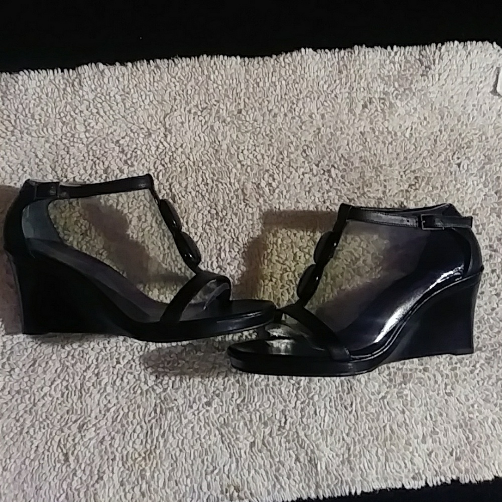 Black sandals